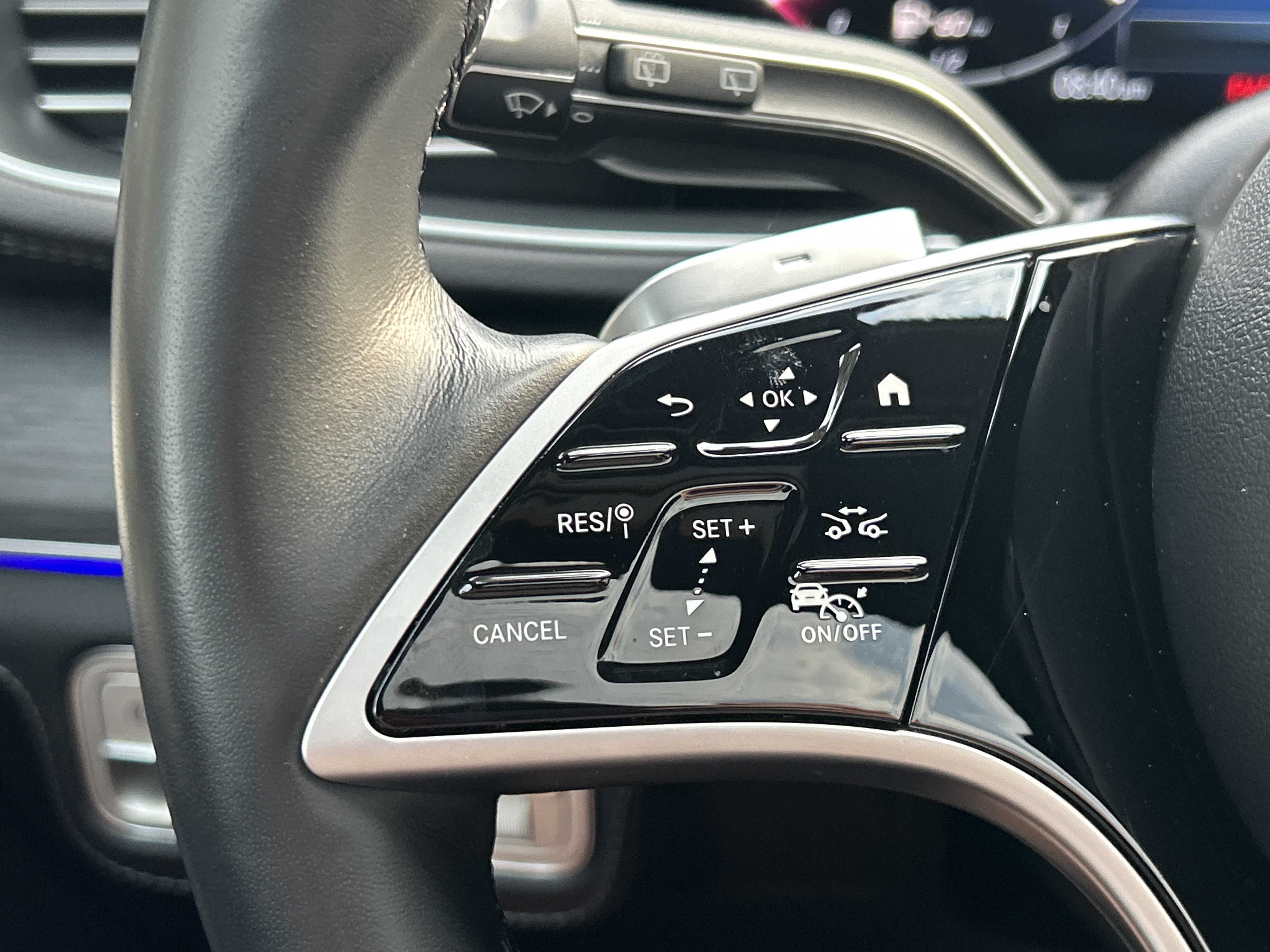 Certified 2025 Mercedes-Benz GLE 580 4MATIC image 30