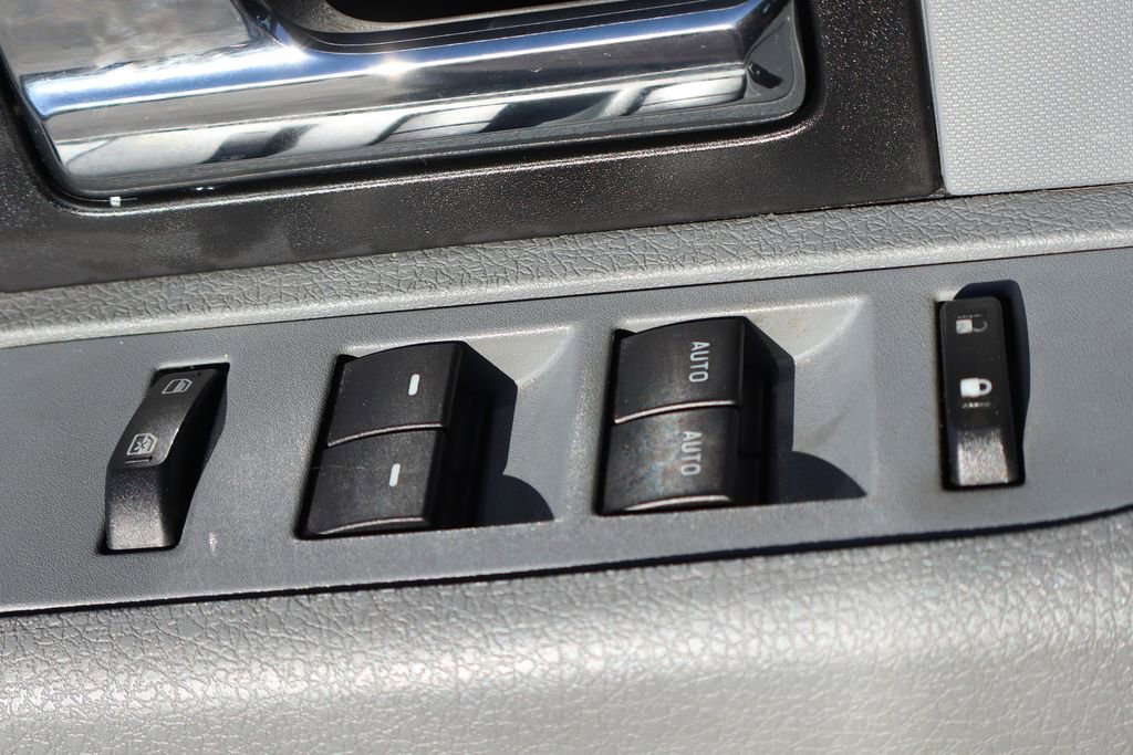 Used 2014 Ford F150 XLT w/ XLT Chrome Package image 17