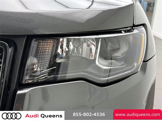 Used 2019 Jeep Grand Cherokee Altitude image 7
