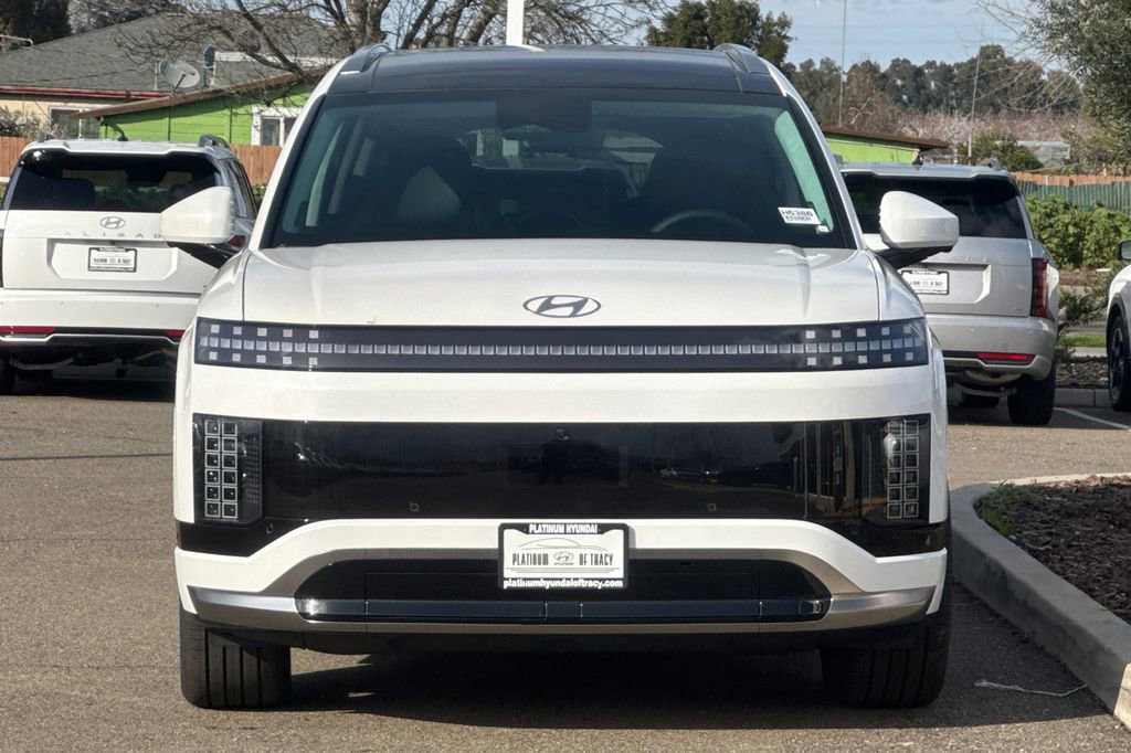 New 2026 Hyundai Ioniq 9 Calligraphy image 6