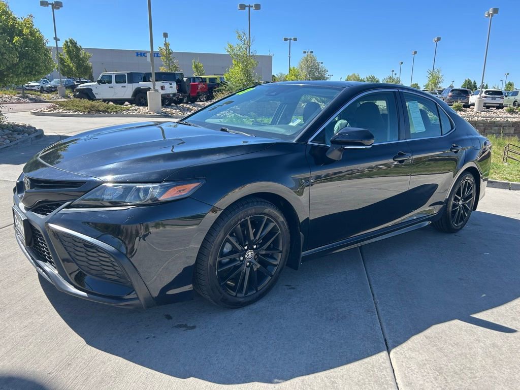Used 2021 Toyota Camry SE w/ Cold Weather Package AWD/4WD image 3