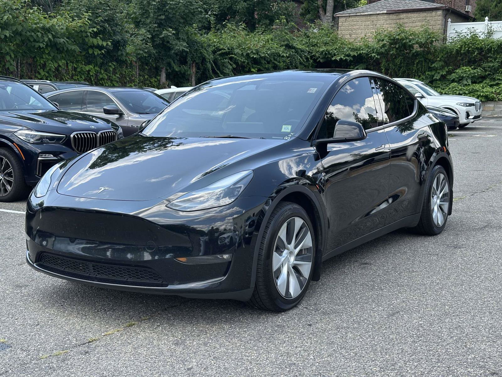 Used 2024 Tesla Model Y Long Range AWD/4WD image 7
