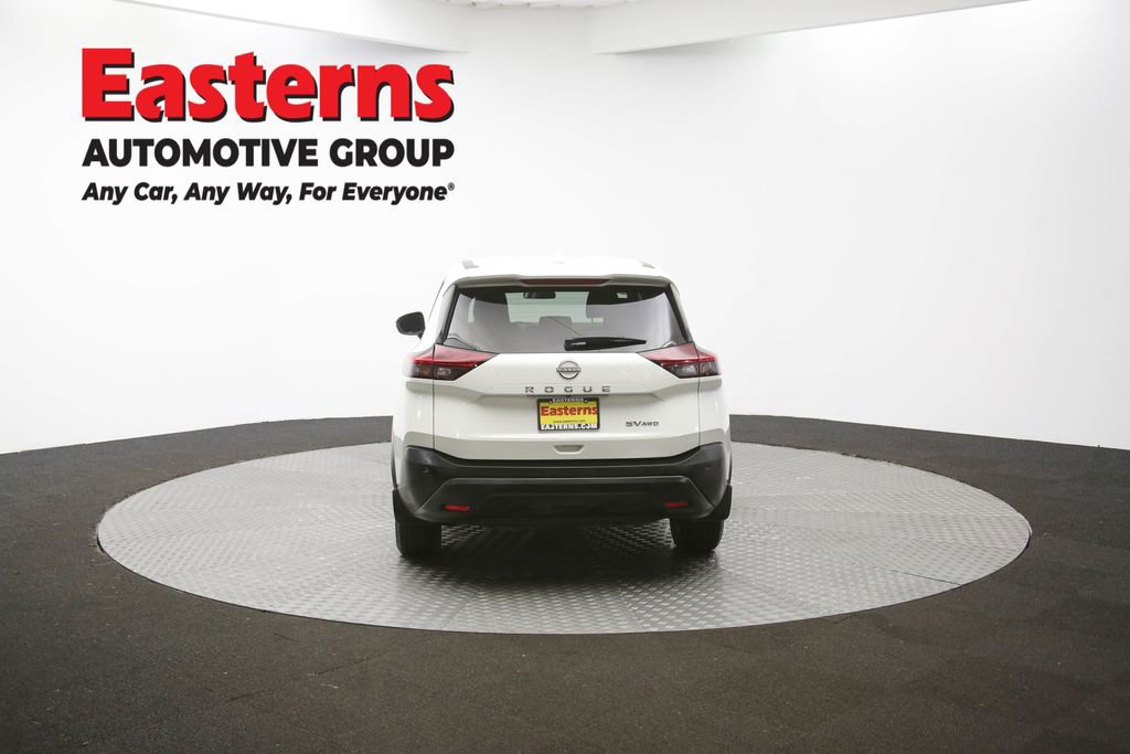Used 2022 Nissan Rogue SV image 34