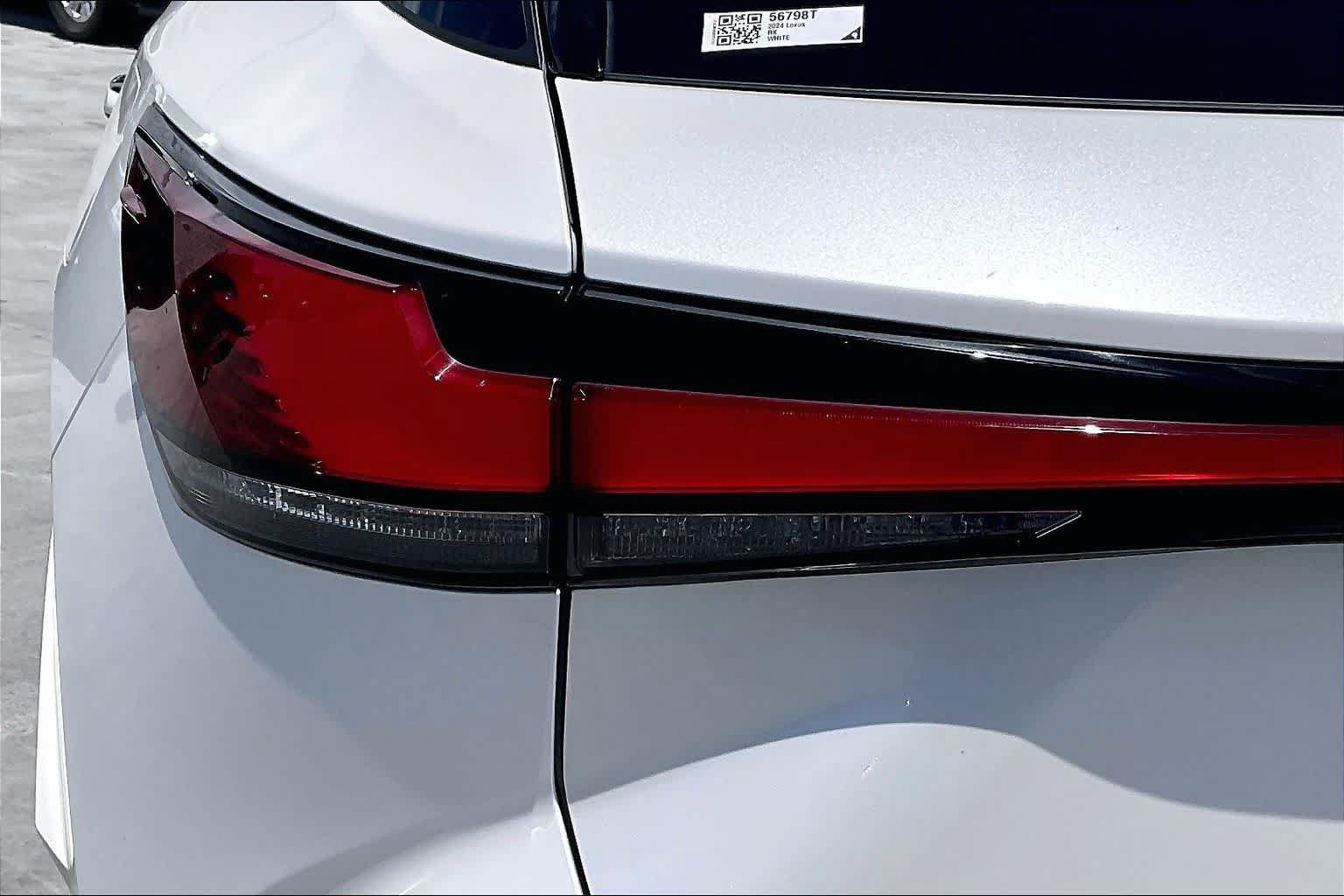 Used 2024 Lexus RX 450h AWD w/ Luxury Package image 32