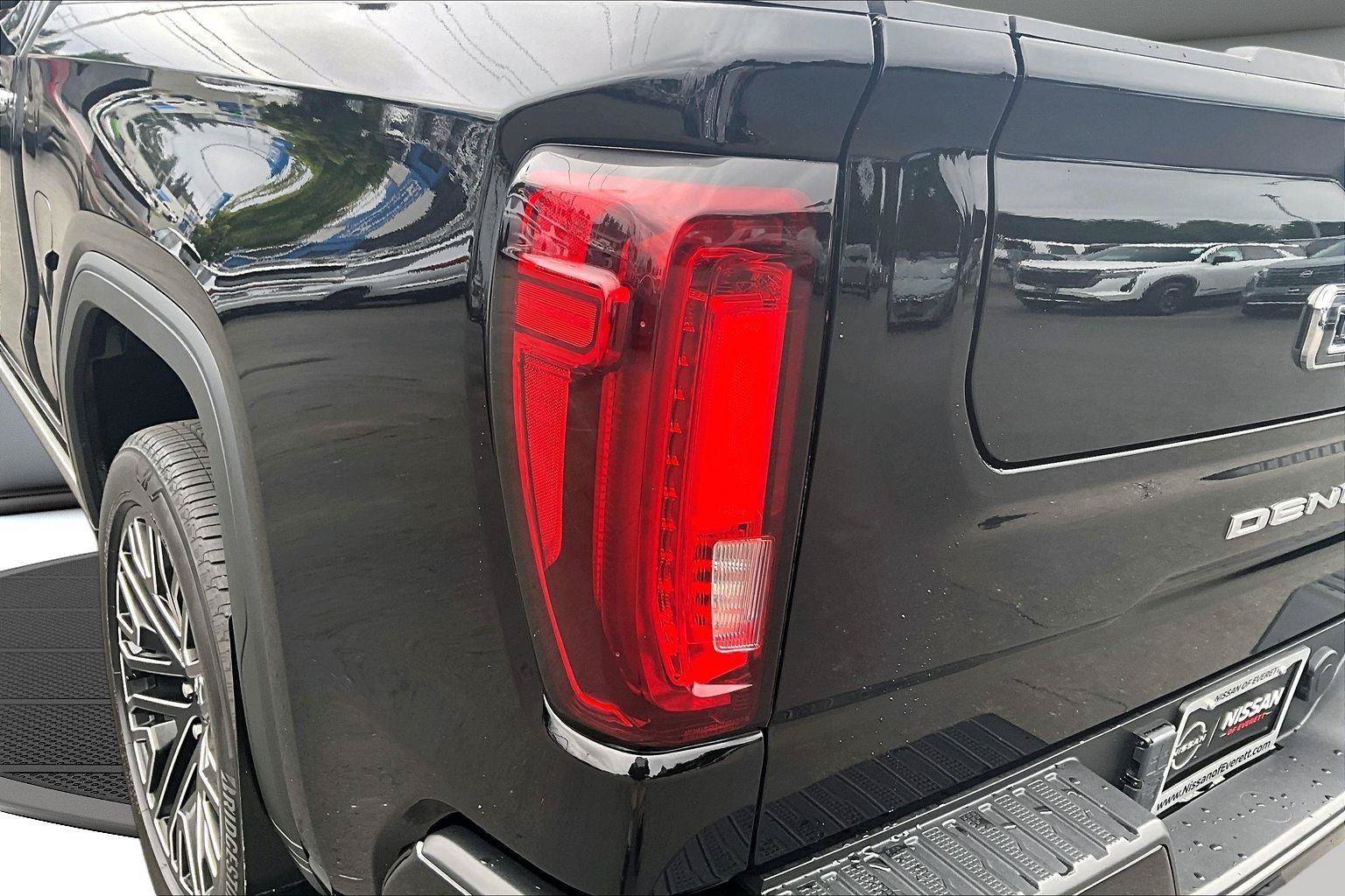Used 2022 GMC Sierra 1500 Denali Ultimate AWD/4WD image 23