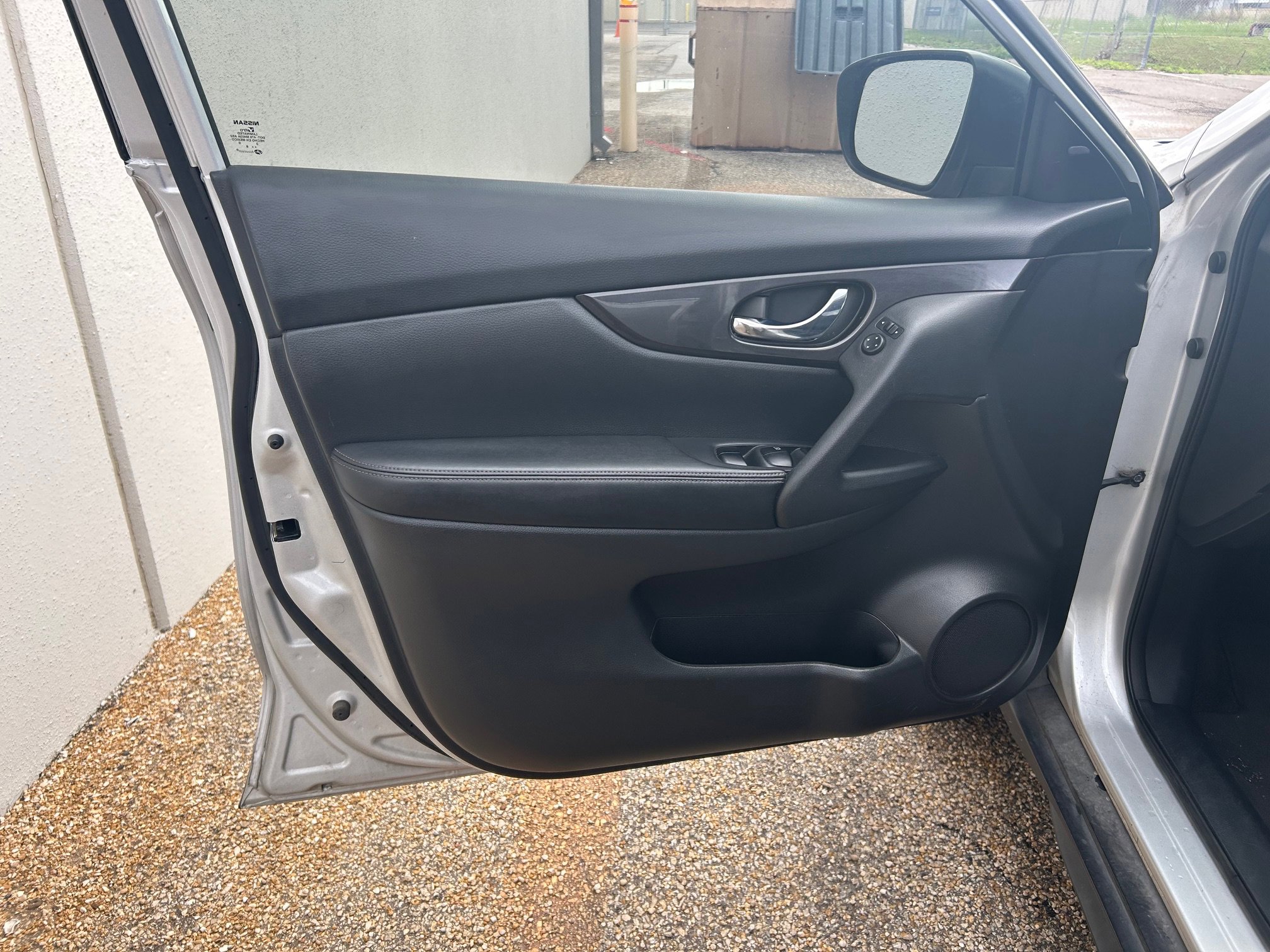 Used 2018 Nissan Rogue S image 18