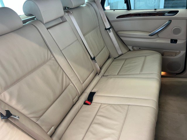 Used 2004 BMW X5 3.0i AWD/4WD image 26