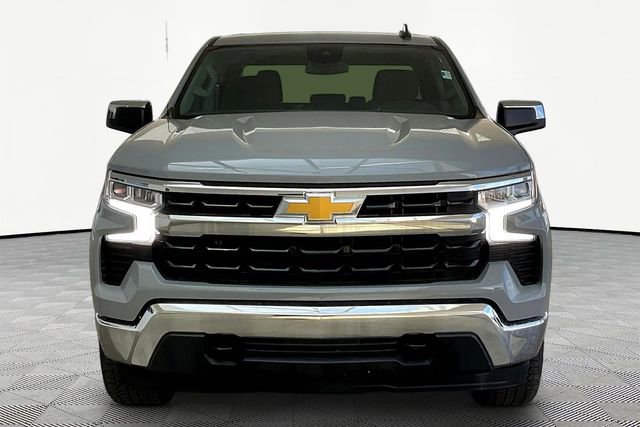 Used 2024 Chevrolet Silverado 1500 LT image 2