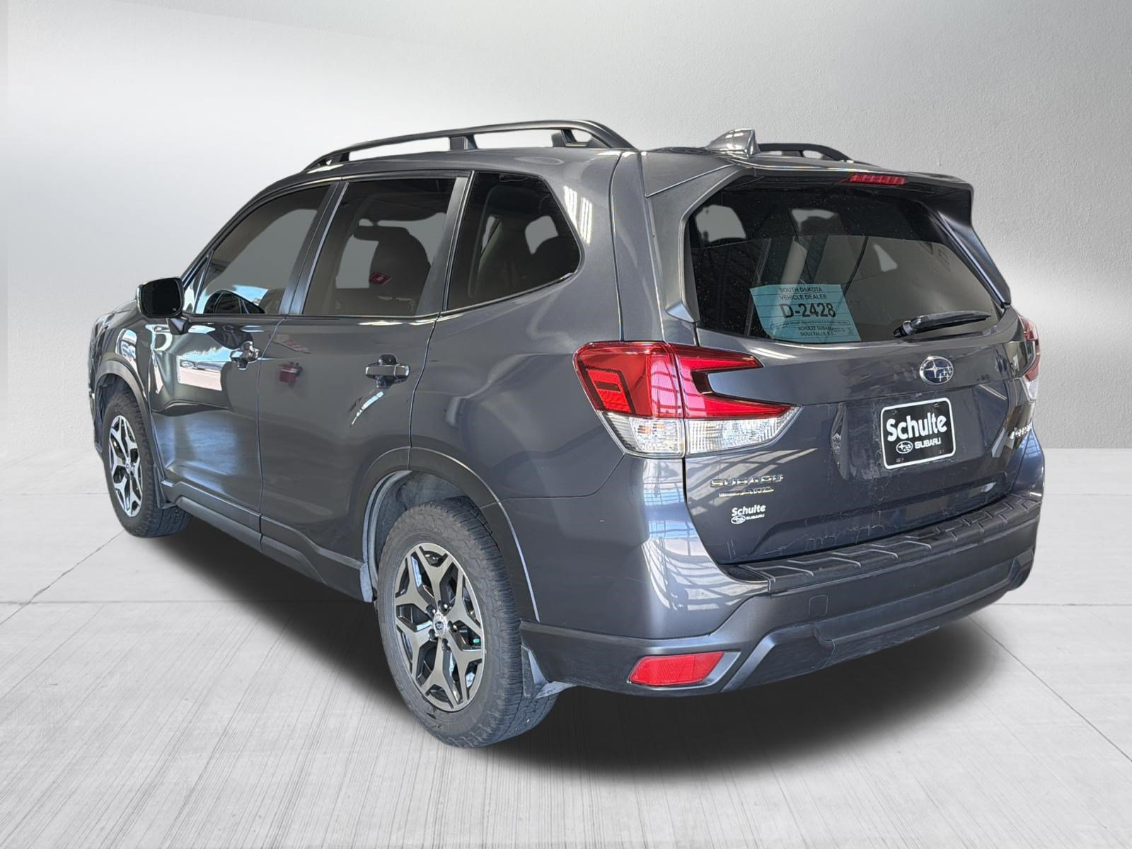 Used 2022 Subaru Forester Premium AWD/4WD image 6