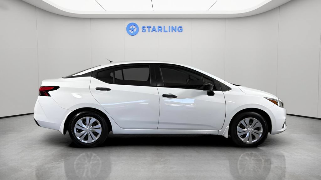 Used 2020 Nissan Versa S FWD image 11