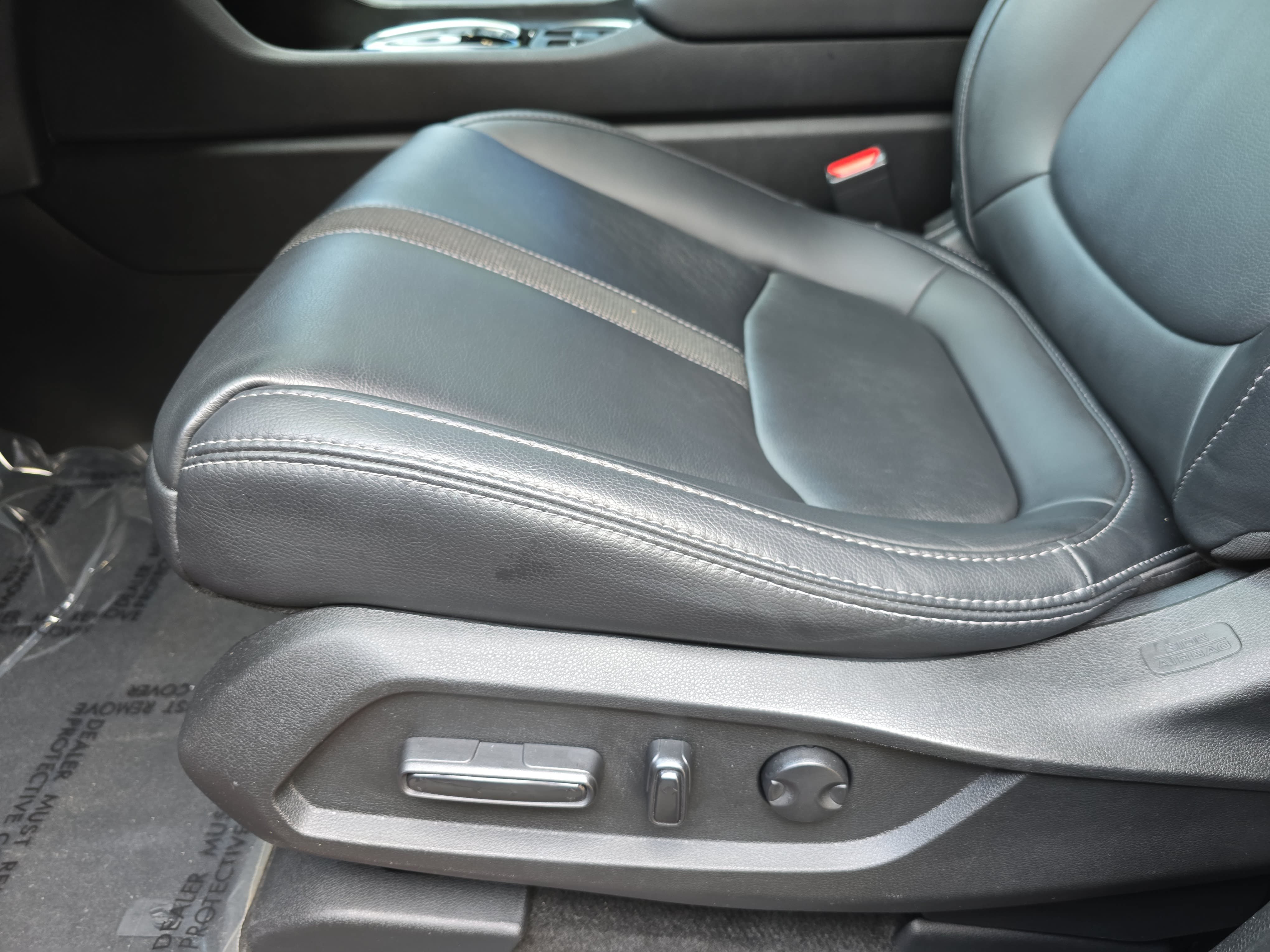 Used 2023 Honda Pilot Touring image 31