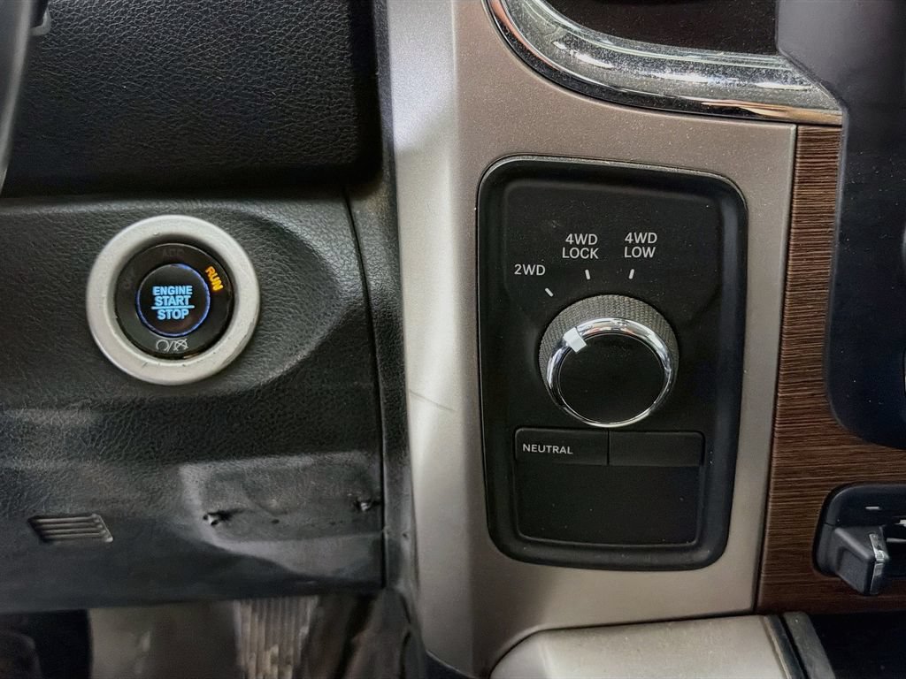 Used 2017 RAM 3500 Laramie AWD/4WD image 30