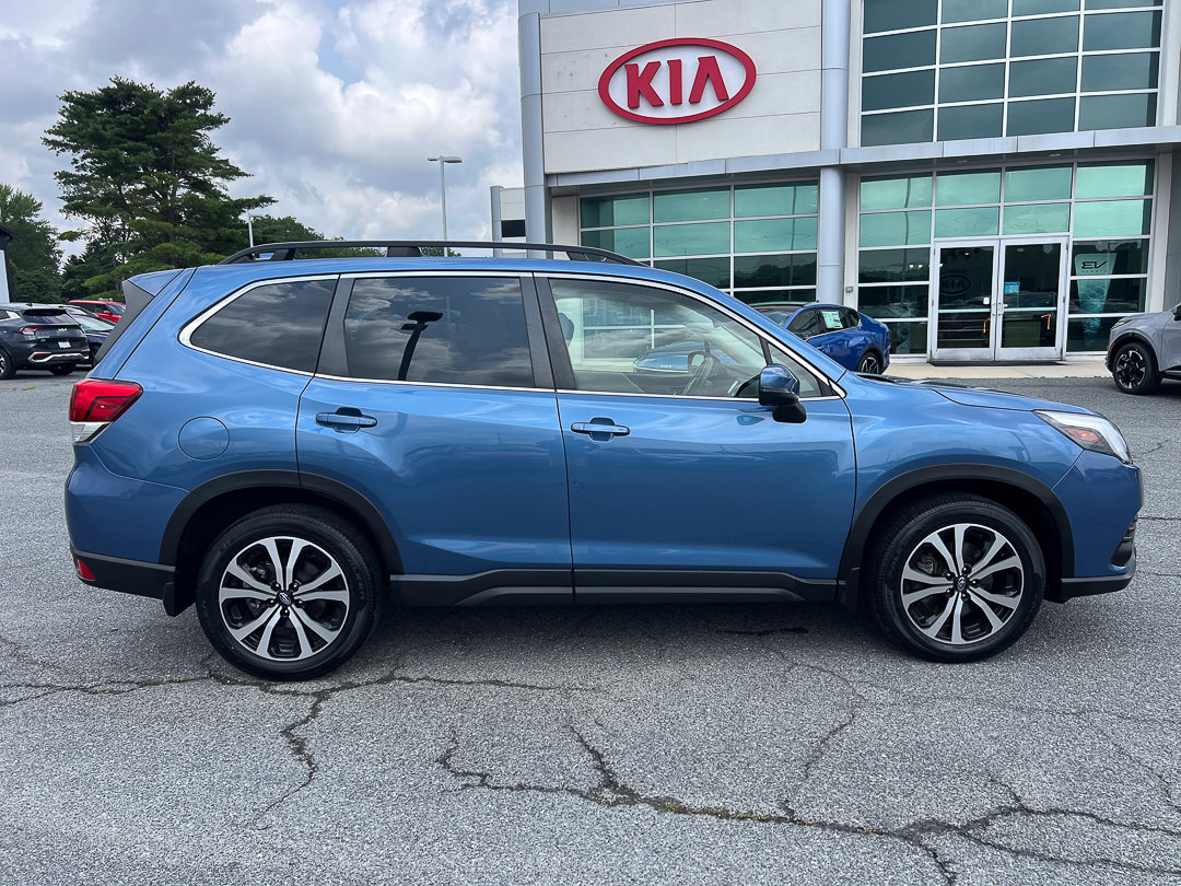 Used 2023 Subaru Forester Limited AWD/4WD image 8