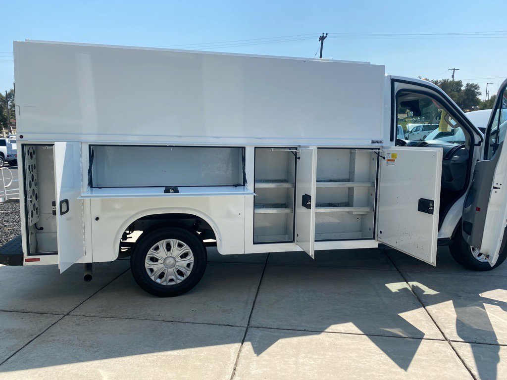 Used 2018 Ford Transit 350 138 w/ Exterior Upgrade Package image 28