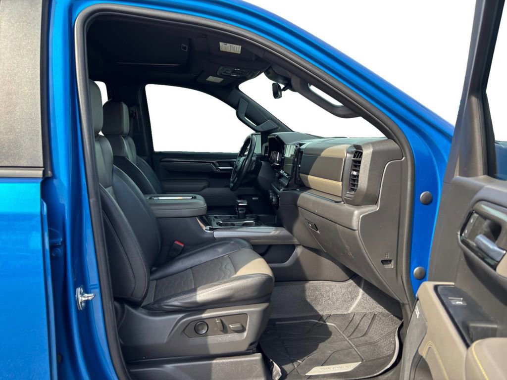 Used 2022 Chevrolet Silverado 1500 ZR2 w/ Technology Package AWD/4WD image 22