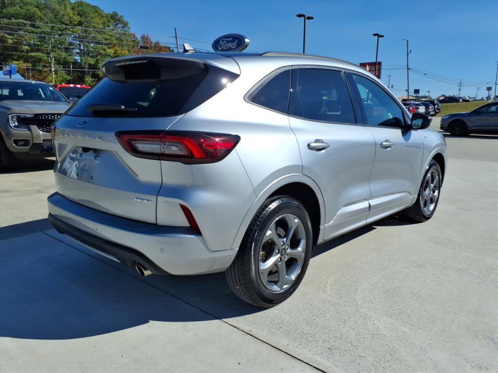 Used 2023 Ford Escape ST-Line w/ Tech Pack #1 image 5