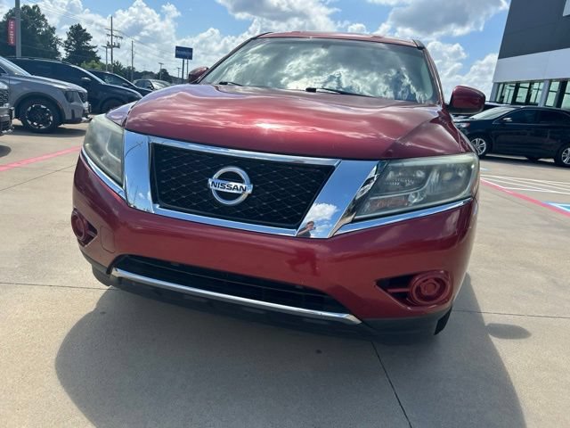Used 2014 Nissan Pathfinder S FWD image 3