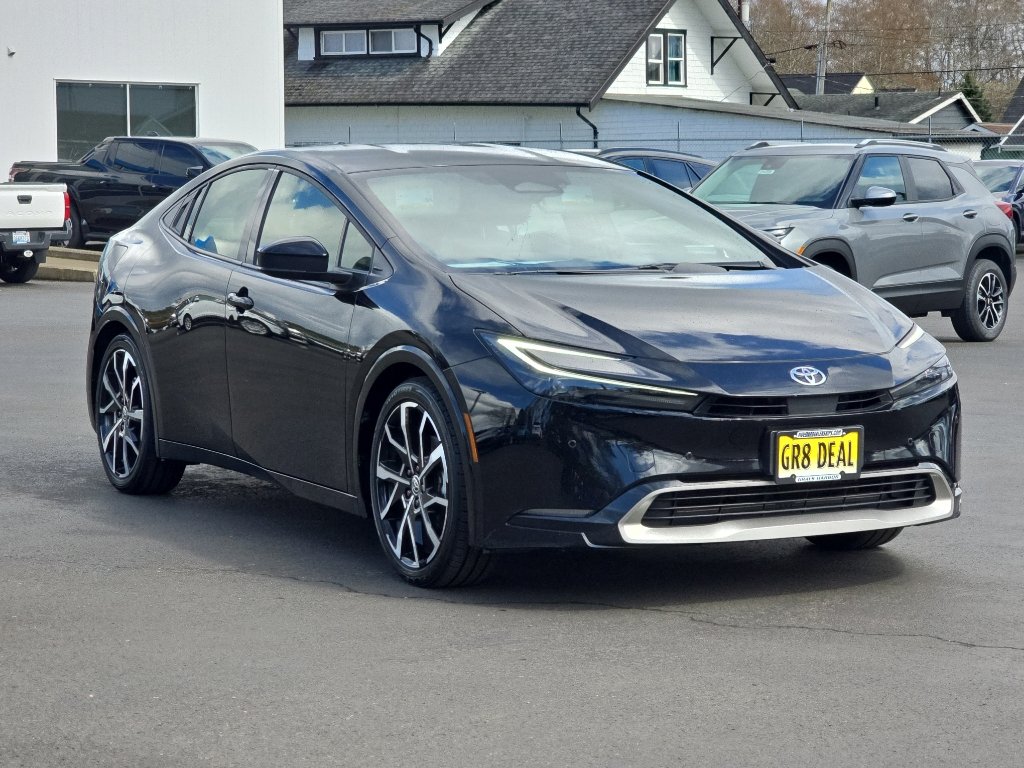 Used 2023 Toyota Prius Prime image 2