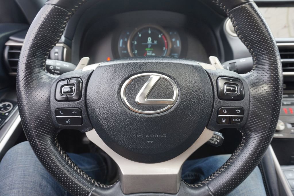 Used 2019 Lexus IS 300 F Sport w/ F Sport Package RWD image 31
