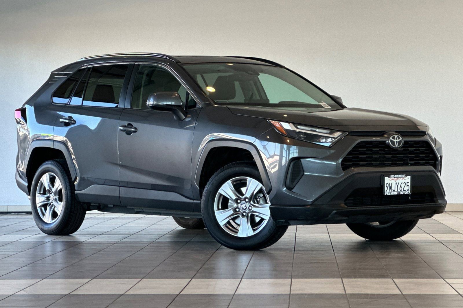 Certified 2022 Toyota RAV4 XLE w/ Convenience Package image 2