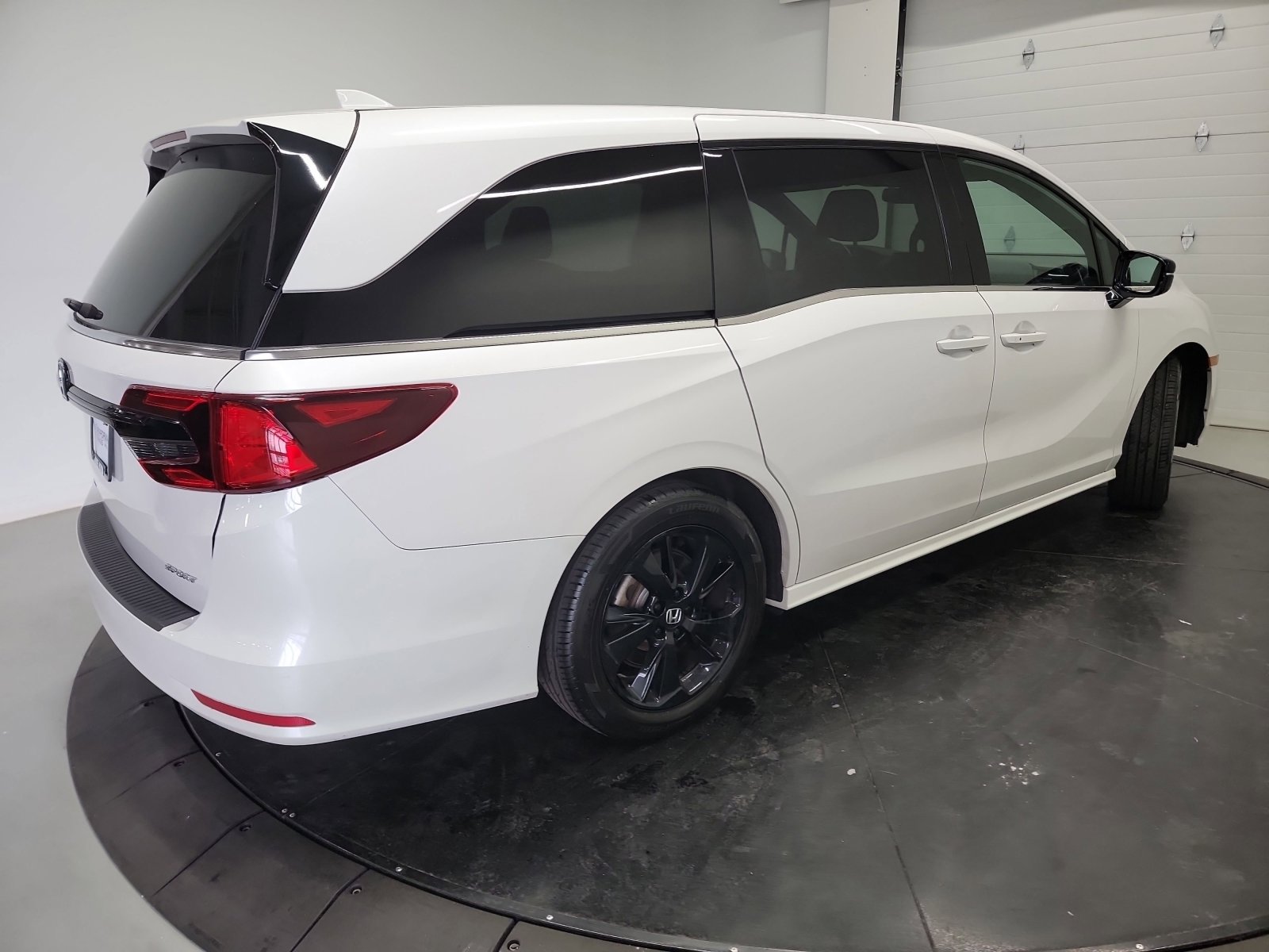 Certified 2023 Honda Odyssey Sport image 9