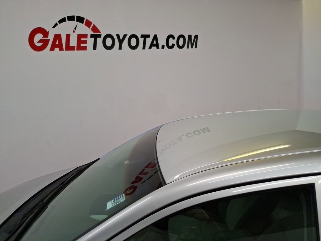 Used 2010 Toyota Corolla LE image 8