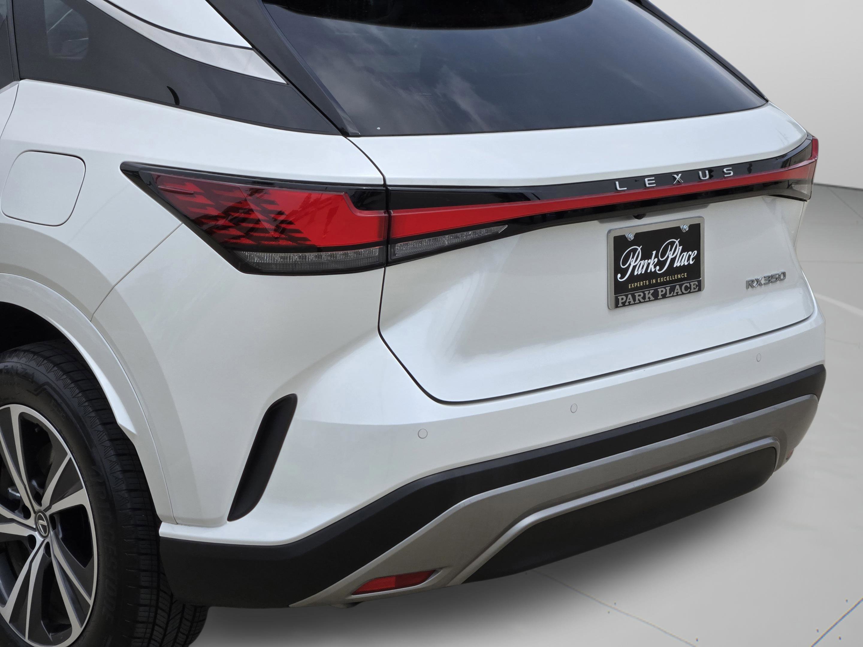 Certified 2025 Lexus RX 350 Premium w/ Accessory Package (Z1) FWD image 35