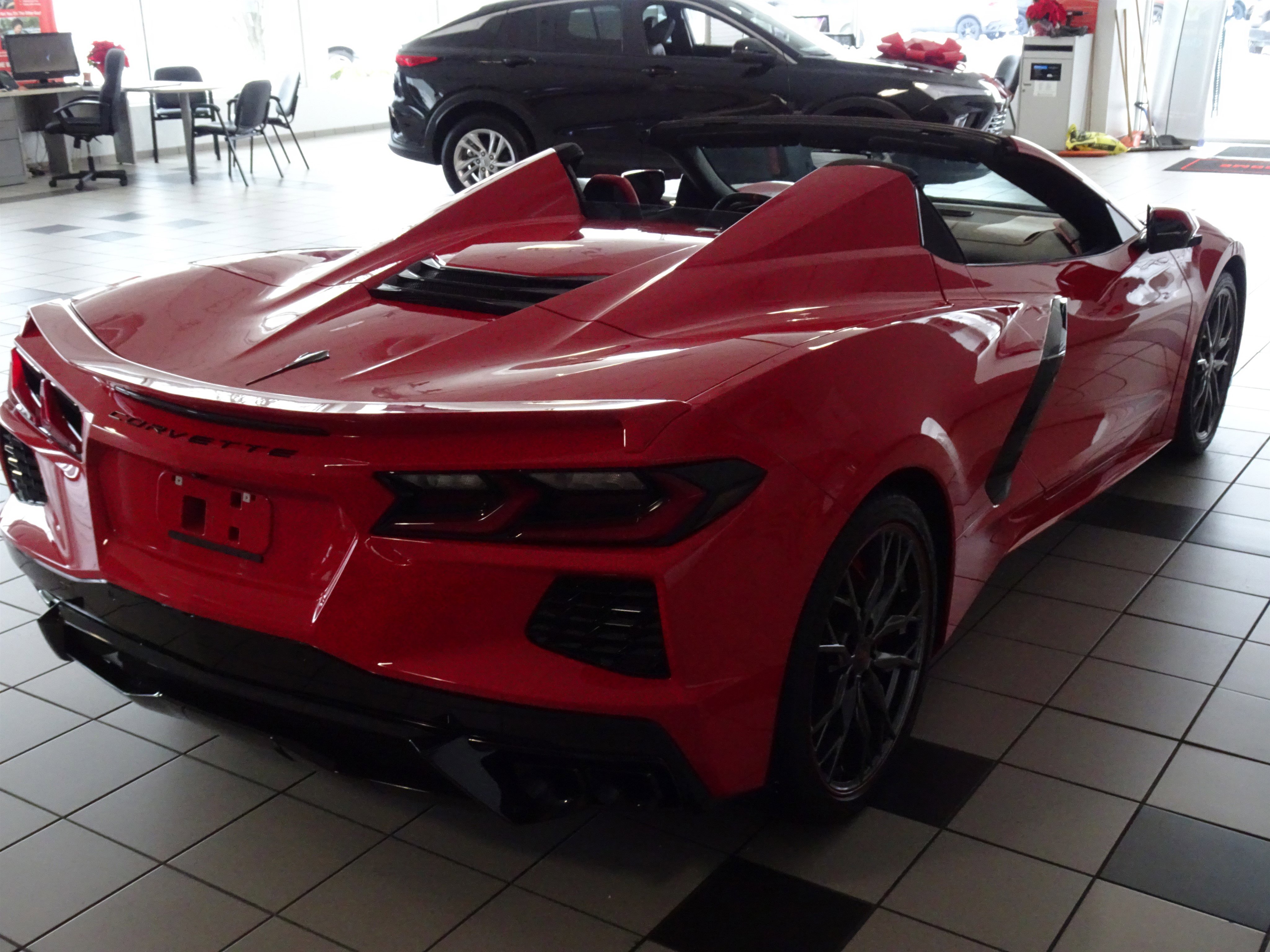 Used 2024 Chevrolet Corvette Stingray Preferred Conv image 12