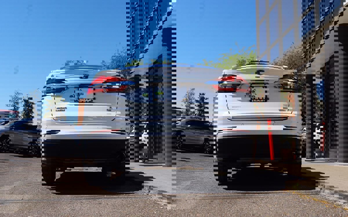 Used 2020 Ford Fusion SE image 12