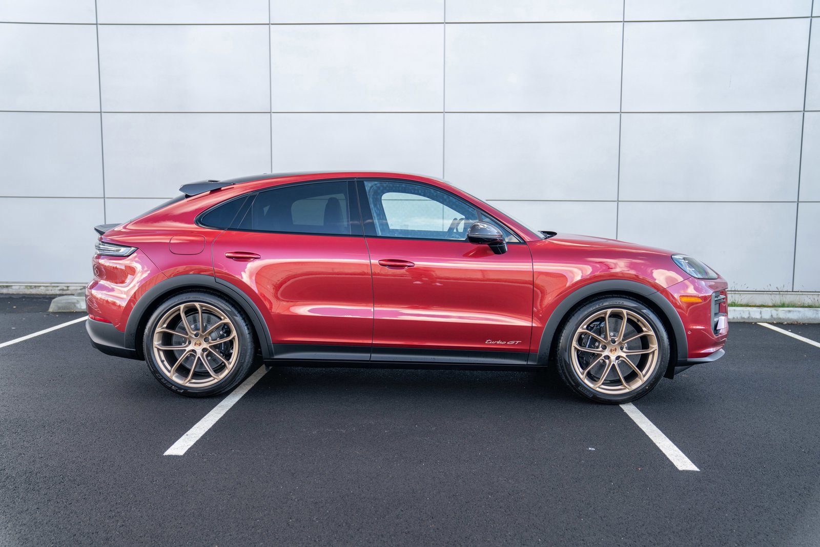 New 2026 Porsche Cayenne Turbo GT image 8