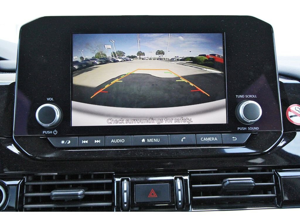 Certified 2024 Nissan Pathfinder SV FWD image 23