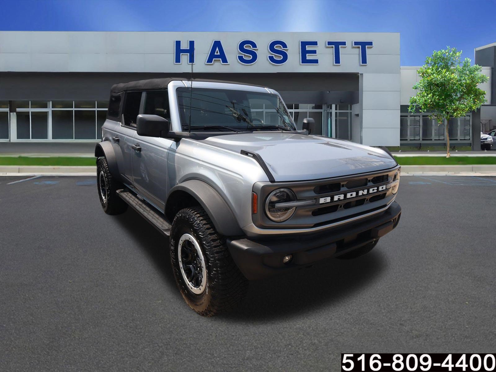 Used 2023 Ford Bronco Big Bend w/ Sasquatch Package AWD/4WD image 1