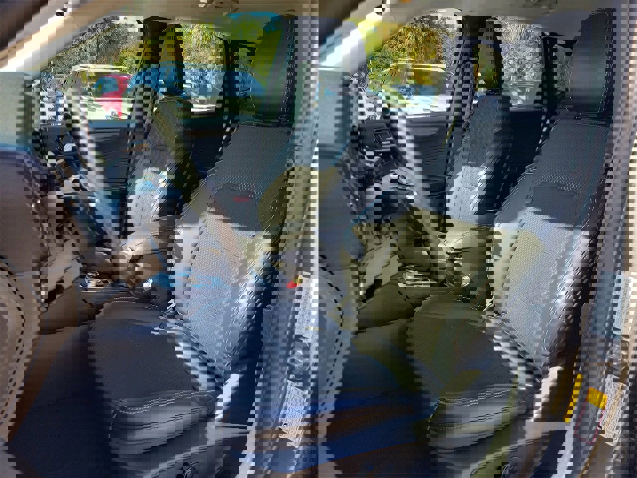 Used 2025 Ford Escape Base w/ Class II Trailer Tow Package image 17