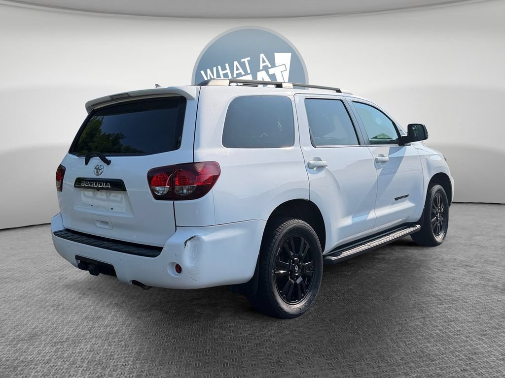 Used 2018 Toyota Sequoia TRD Sport AWD/4WD image 3