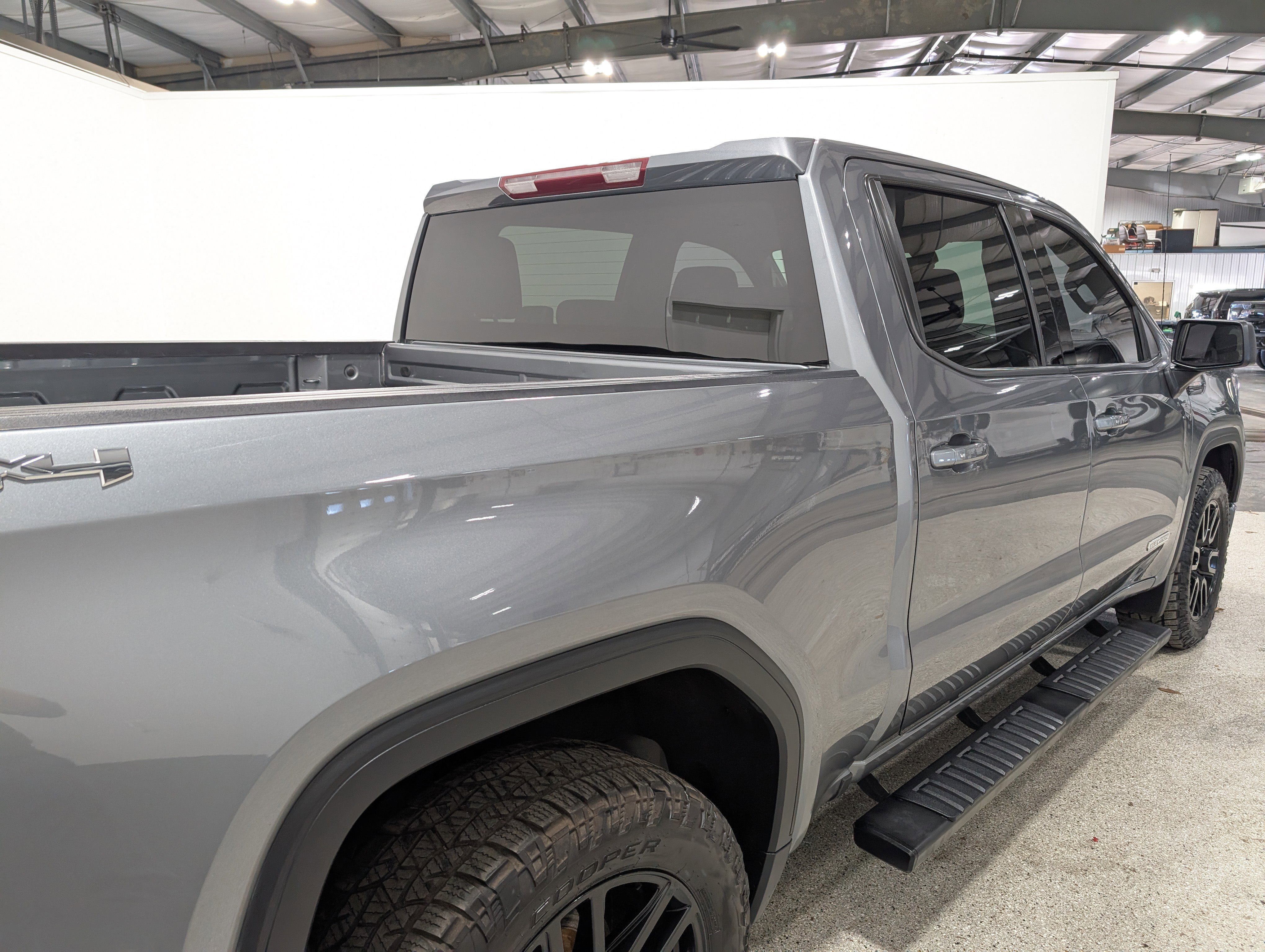 Used 2021 GMC Sierra 1500 Elevation image 3
