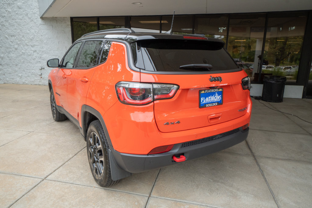 Used 2021 Jeep Compass Trailhawk w/ Sun and Sound Group AWD/4WD image 5