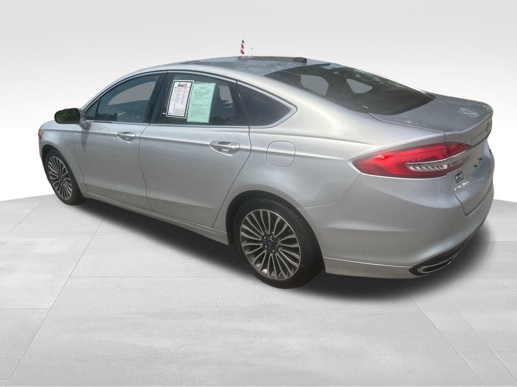 Used 2017 Ford Fusion SE w/ Fusion SE Technology Package FWD image 17