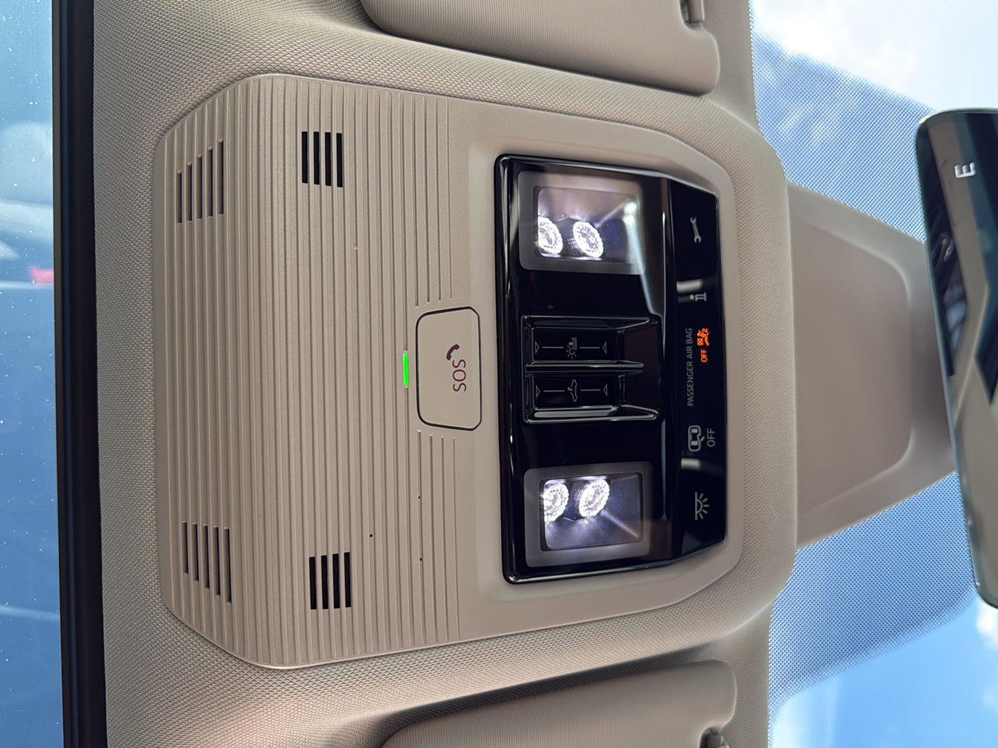 New 2026 Volkswagen Atlas SE image 16