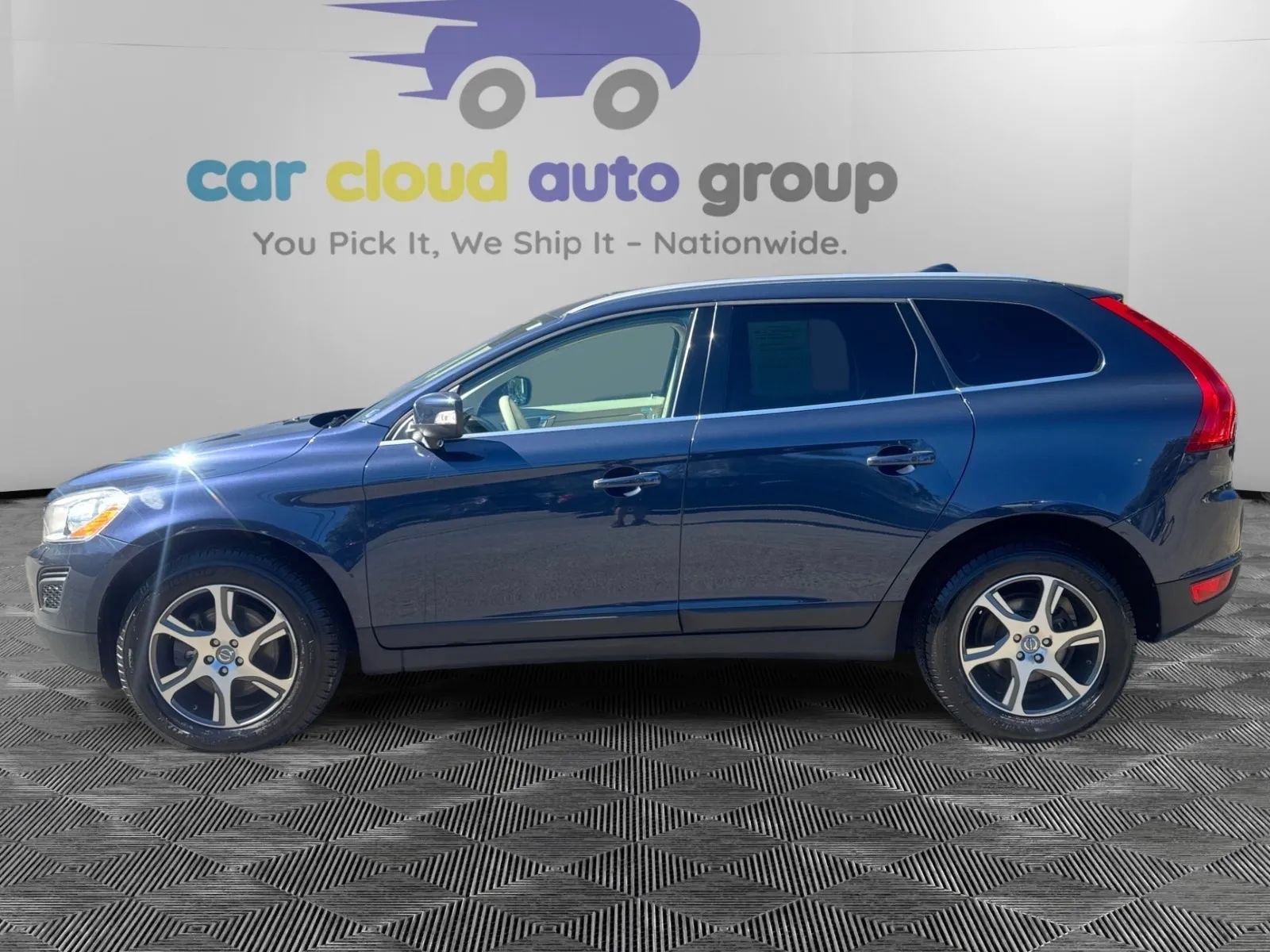 Used 2013 Volvo XC60 T6 AWD/4WD image 2
