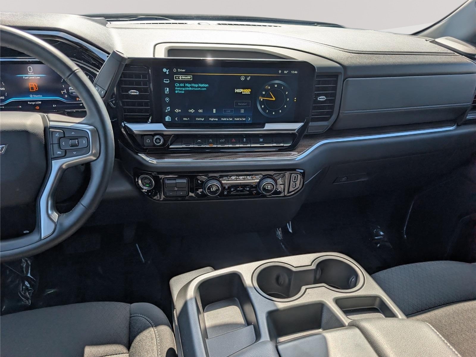 Used 2024 Chevrolet Silverado 1500 RST AWD/4WD image 18