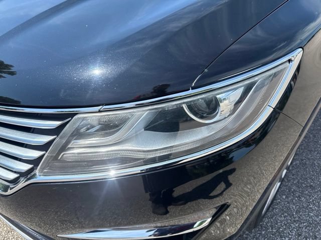 Used 2017 Lincoln MKC Reserve w/ Lincoln MKC Climate Package FWD image 9