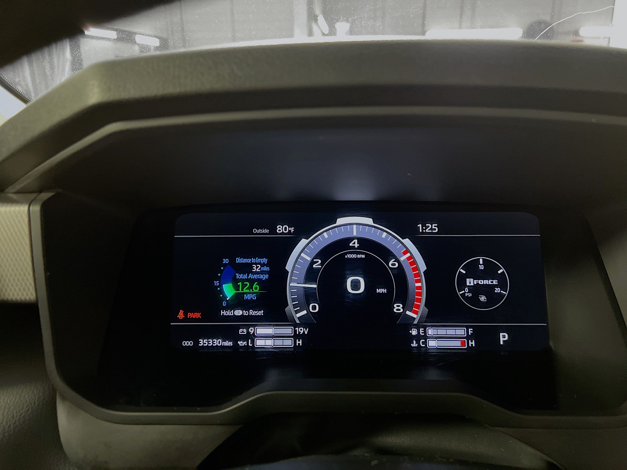 Used 2024 Toyota Tundra Limited AWD/4WD image 21