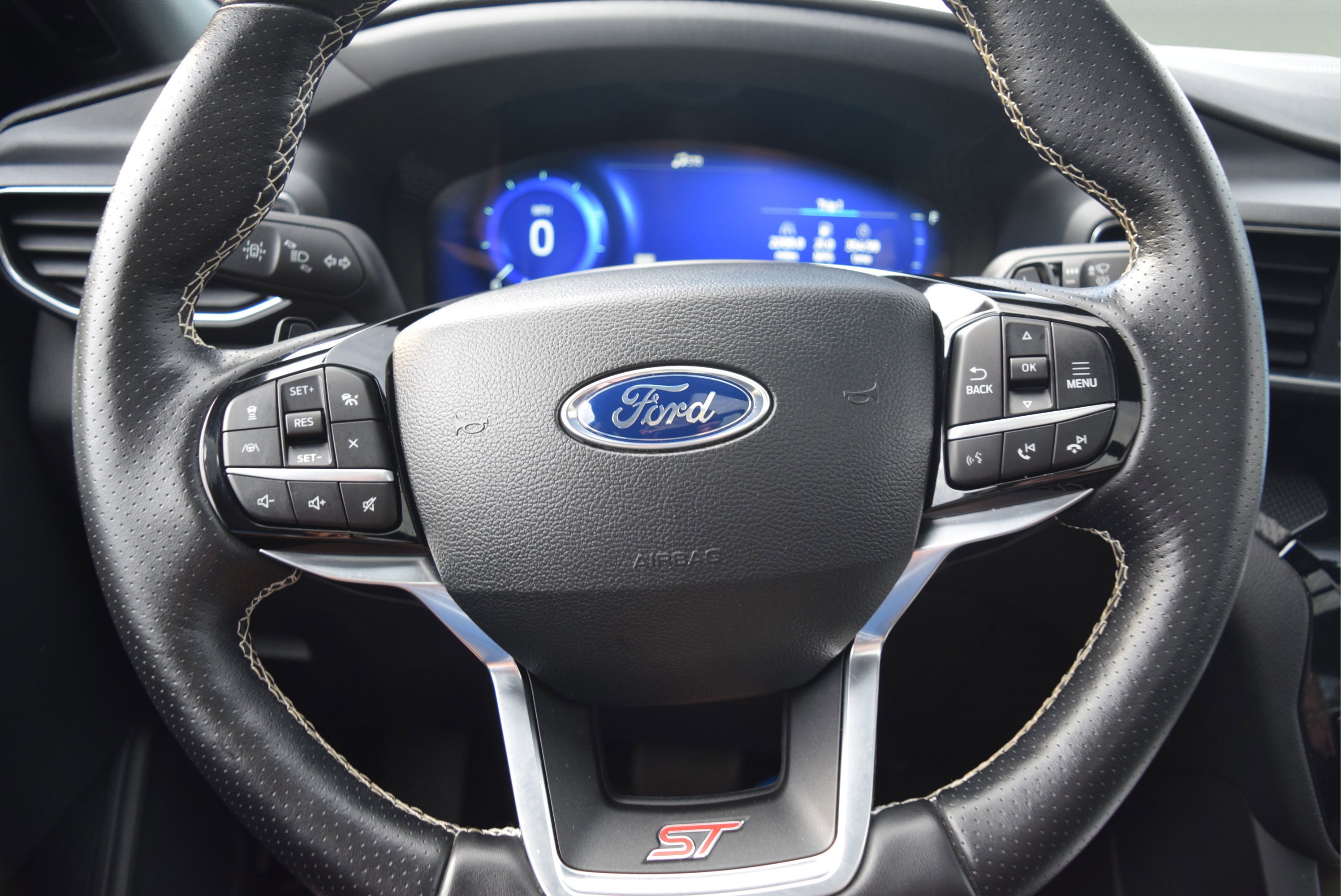 Certified 2022 Ford Explorer ST w/ Equipment Group 401A image 13