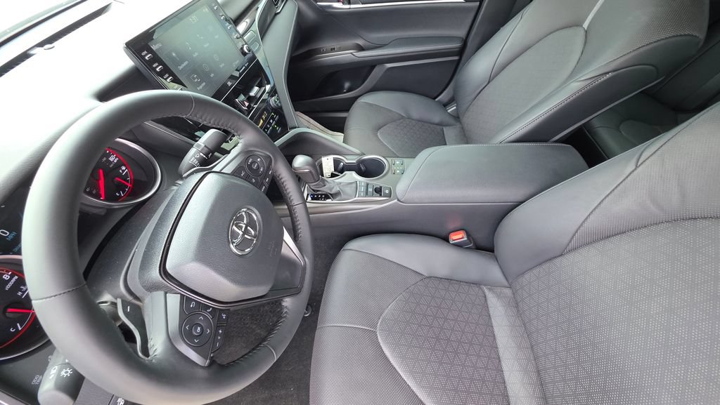 Used 2023 Toyota Camry XSE w/ Navigation Package FWD image 12
