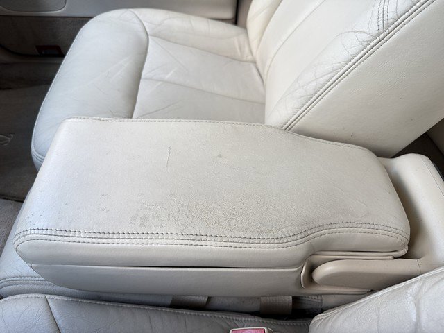 Used 2001 Lincoln Town Car Cartier image 37