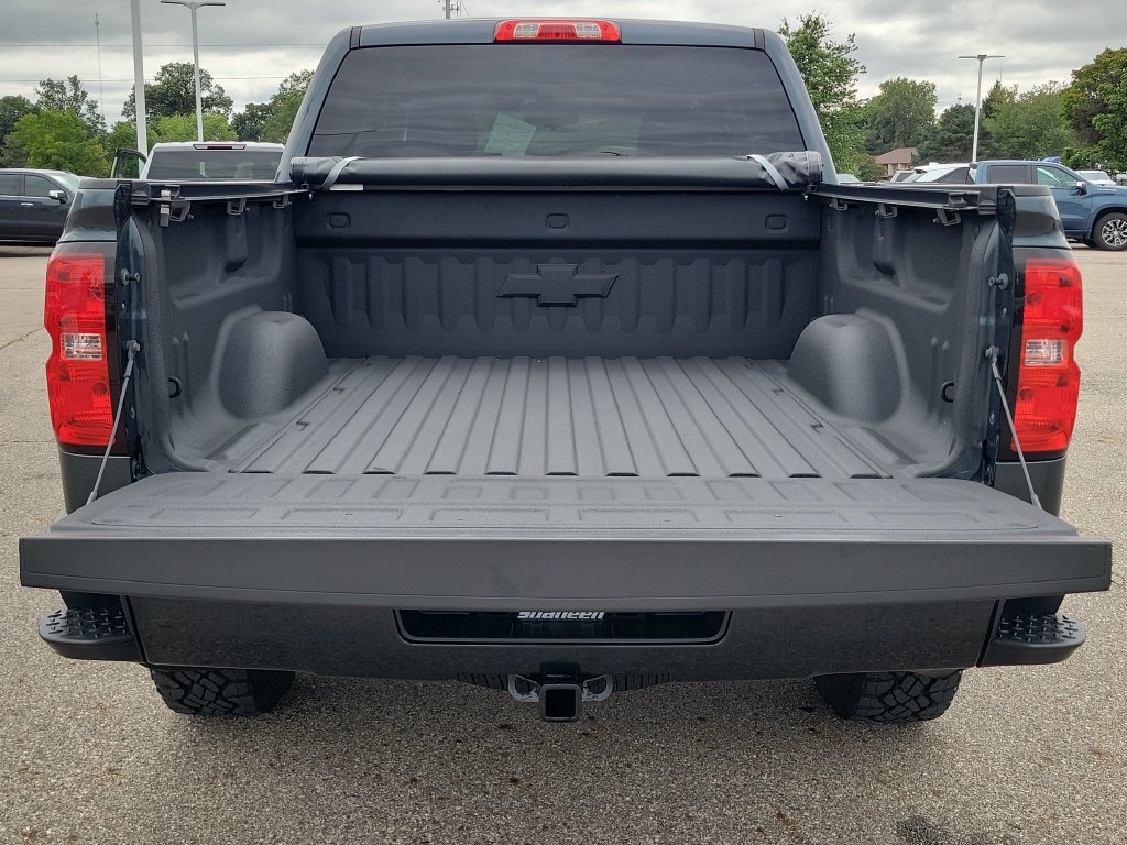 Used 2017 Chevrolet Silverado 1500 LT w/ All Star Edition AWD/4WD image 29