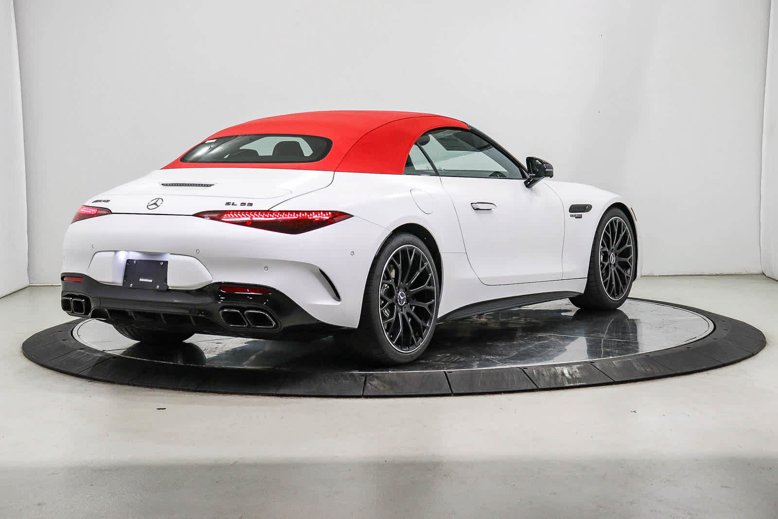 New 2027 Mercedes-Benz SL 55 AMG 4MATIC image 4
