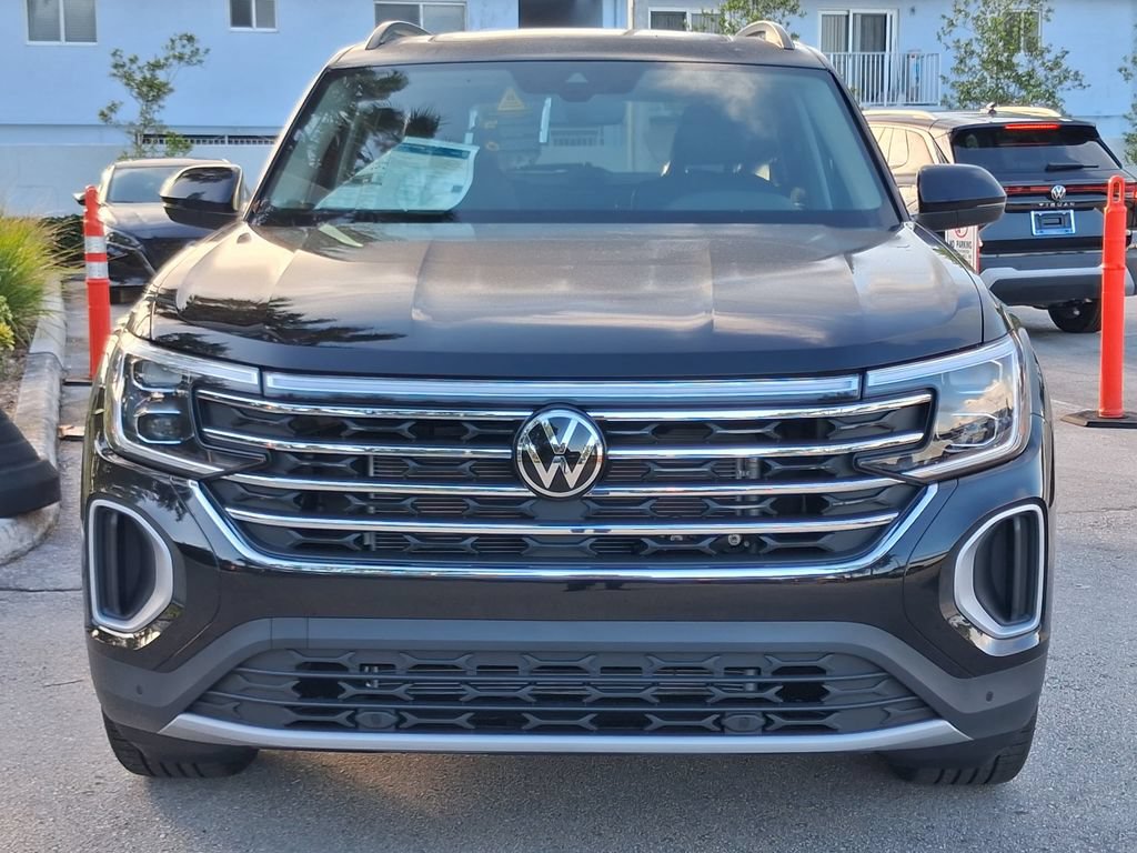 New 2026 Volkswagen Atlas SE FWD image 2