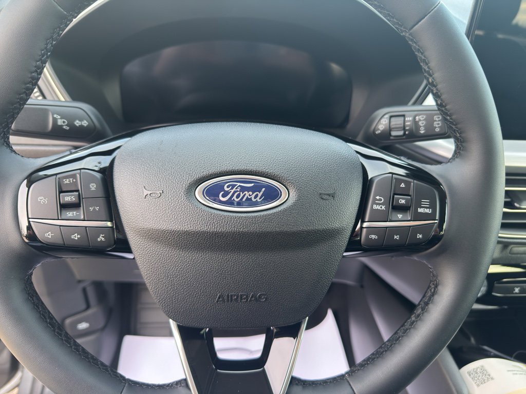 Used 2025 Ford Escape Platinum image 19