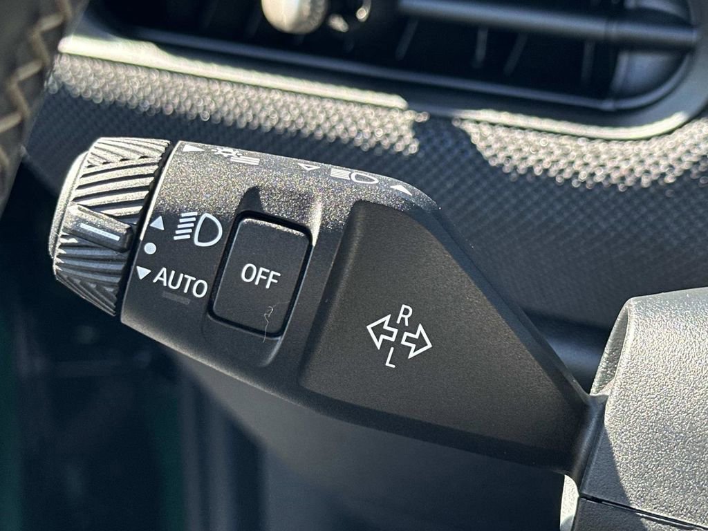 Certified 2025 MINI Cooper S image 18